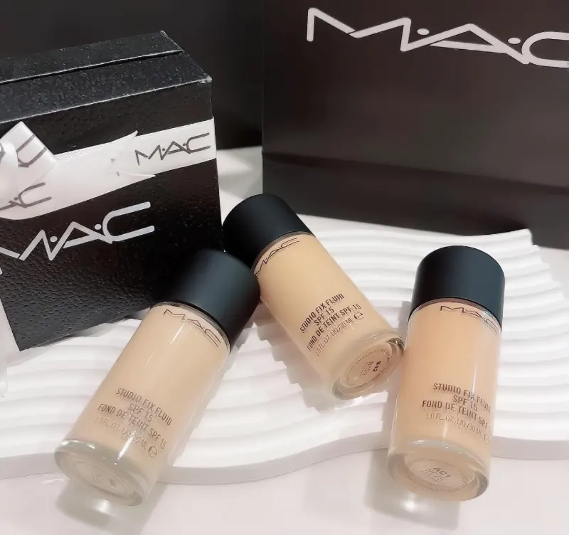 MAC Studio Fix Fluid foundation