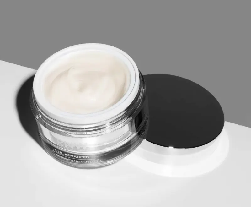 RNW DER.ADVANCED Revitalizing Neck Cream